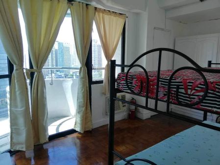 ASIAN MAKATI CONDO 2BEDROOM FURNISHED 