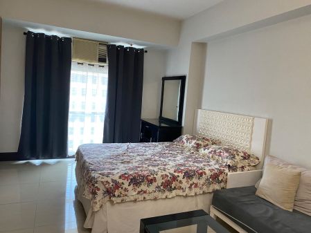 Fully Furnished Studio for Rent in Greenbelt Excelsior Makati