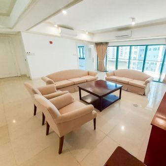 3 Bedroom in Makati City One Central Best Realtor SGS16B