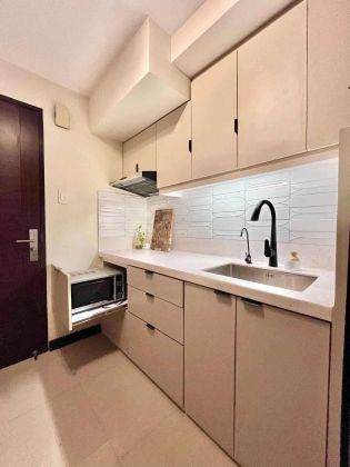 Axis Residences Tower A 2BR for Rent