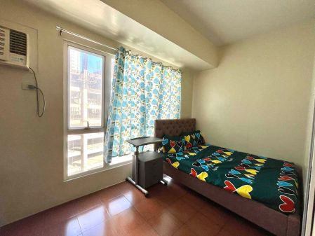 1 Bedroom Unit in Pioneer Woodlands