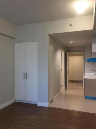 Arton  Rockwell   Katipunan QC  Studio for Rent