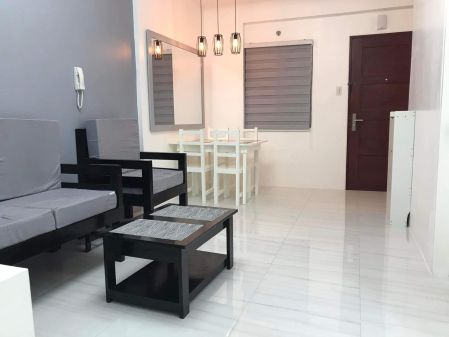 Fully Furnished 2 Bedroom for Rent in Acacia Escalades Pasig 