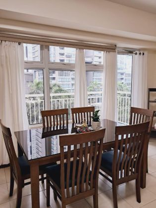 Fully Furnished 1BR with Parking in Two Serendra BGC Taguig