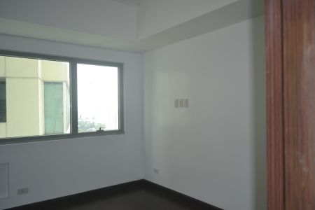 Unfurnished 1 Bedroom Unit at The Address at Wack Wack