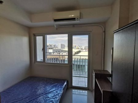 For Rent Fully Furnished 1BR with Balcony