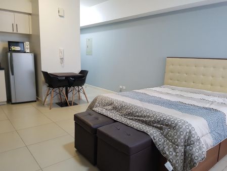 Fully Furnished Studio in The Lerato Makati