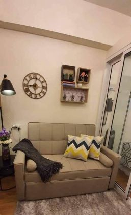 Fully Furnished 1 Bedroom Unit facing Amenities with BGC View