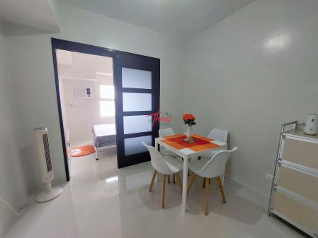 Fully Furnished 1BR for Rent in Ridgewood Towers Taguig 