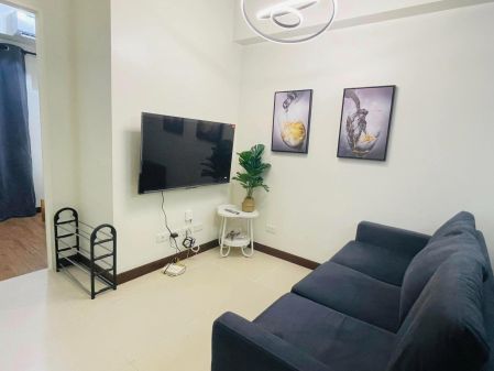 2 Bedroom Furnished near Bonifacio Global City  and Tv5