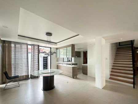 For Rent Modern 3 Storey 4BR House in Ayala Alabang Village