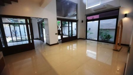 Unfurnished 4 Bedroom House for Rent in Bel Air Village 2