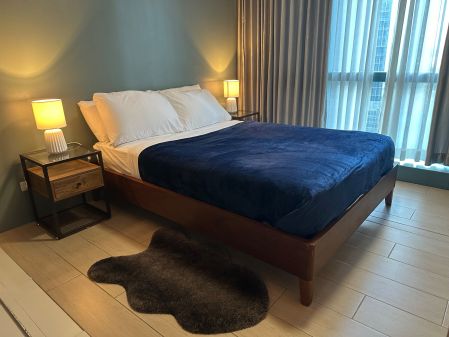 Bgc Uptown Mall Stylish Suite St Lukes Hyatt