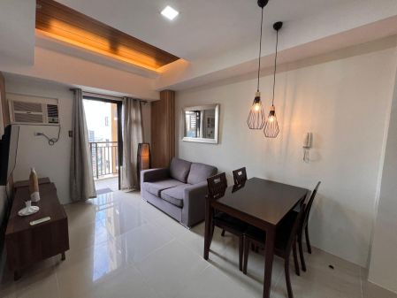 Fully Furnished 1 Bedroom Unit with balcony in Azalea Place 