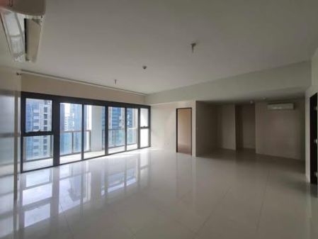 Unfurnished 4BR for Rent in Uptown Ritz BGC Taguig