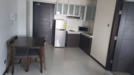 Fully Furnisned 1BR Unit in Trion Towers Taguig