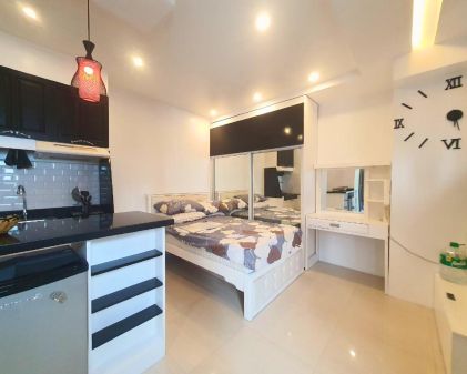 Cozy Studio unit for Rent at The Pearl Place near UAAP