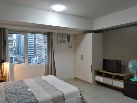 Fully Furnished Studio near RCBC Plaza Makati