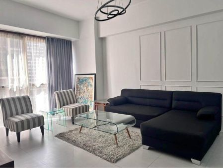 Fully Furnished 1BR Unit in Paseo Parkview Suites  Salcedo Villag