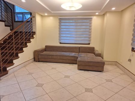 4 Bedroom House for Rent in Santarosa Estates Sta Rosa Laguna