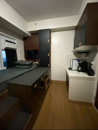 Pet Friendly Smart Studio with Balcony for Rent Katipunan