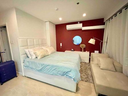 For Rent in Gramercy Residences Century City Makati R0004105