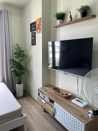 Chill Studio Unit at the Median 2 Mins walk from Cebu It Park