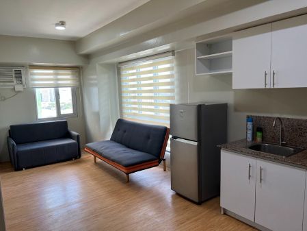 Fully Furnished corner Unit with Unobstructed Vew