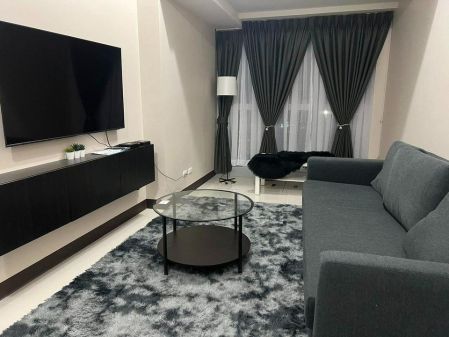 3 Bedroom Condo Unit in Uptown Parksuites for Rent