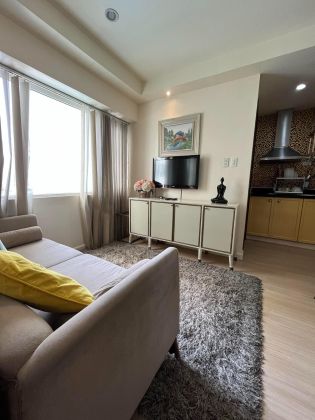 Fully Furnished 3 Bedroom Unit at Ridgewood Towers Taguig