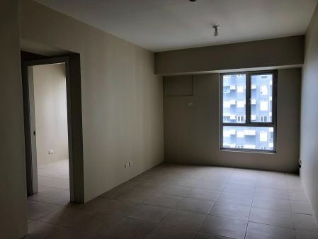 Unfurnished 2 Bedroom Unit at Avida Towers 34th Street for Rent