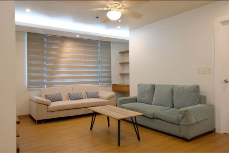 Fully Furnished 1 Bedroom Unit at Bonifacio Ridge for Rent