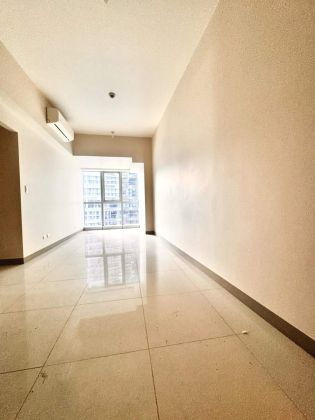 Uptown Parksuites 3 Bedroom Furnished in Taguig City BGC