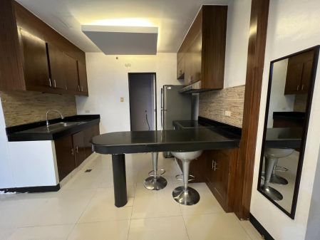 Glamour 2 Bedroom Unit for Rent at Blue Sapphire Residences BGC