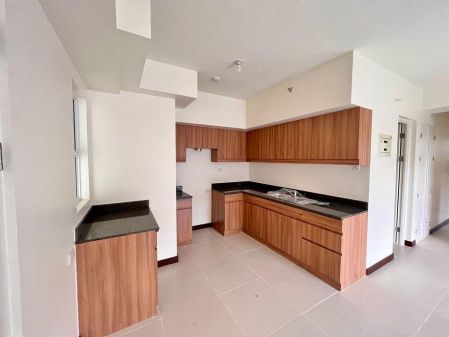 Unfurnished 3BR in Alder Residences Acacia Estates Taguig