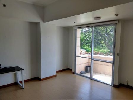 Semi Furnished Studio for Rent in Vivant Flats