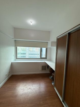 Affordable Semi Furnished Studio Unit in Eton Tower Makati