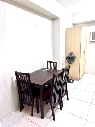 Student Friendly Condo for Rent Fully Furnished Studio