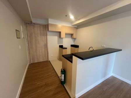 Brand New 1 Bedroom Portico with parking for Lease