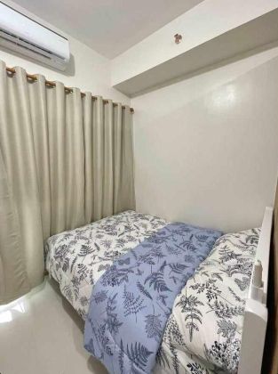 Fully Furnished 1 Bedroom Unit at Red Residences for Rent