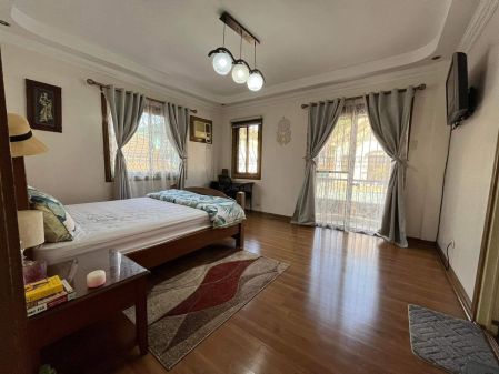 Well Maintained Furnished Townhouse in Kapitolyo