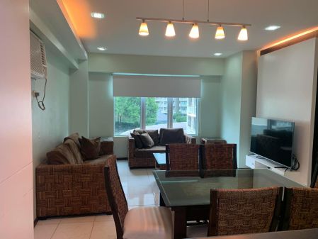 For Rent 2 Bedroom Unit at Two Serendra  Red Oak / Almond 