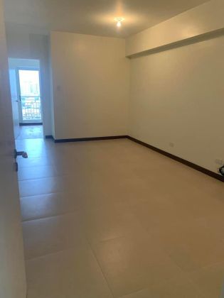 Unfurnished 2 Bedroom Unit at Fairlane Residences for Rent