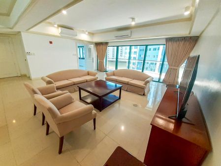 FOR LEASE - 3 Bedroom in Splendido Gardens Salcedo [SGS16B]