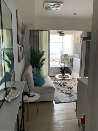 Furnished 1 Bedroom Unit in Azure Residences Paranaque City