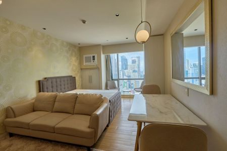 For Rent Fully Furnished Studio Unit in Acqua