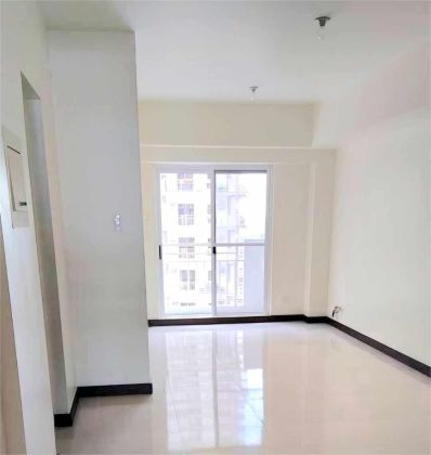 Unfurnished 2 Bedroom Unit at Lumiere Residences for Rent