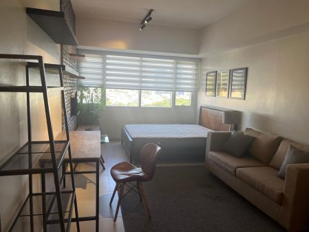 Fully Furnished Studio Unit at The Lerato Makati