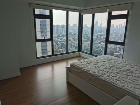 Solstice Circuit Makati 2 Bedrooms