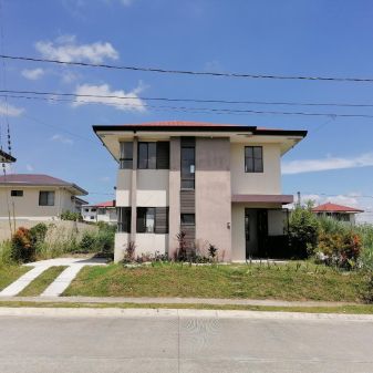 3BR Airconditioned House in Avida Woodhill Settings Nuvali